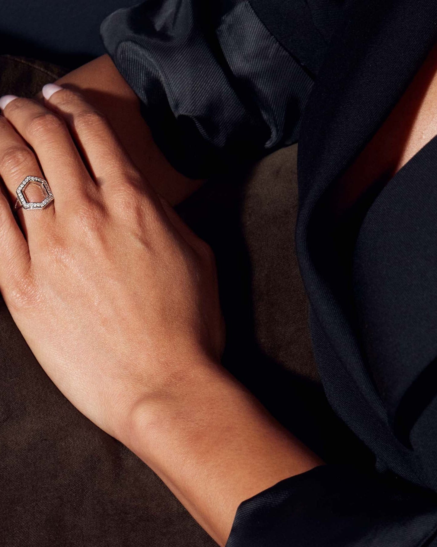 Ora Ana Donna Ring styled on the hand