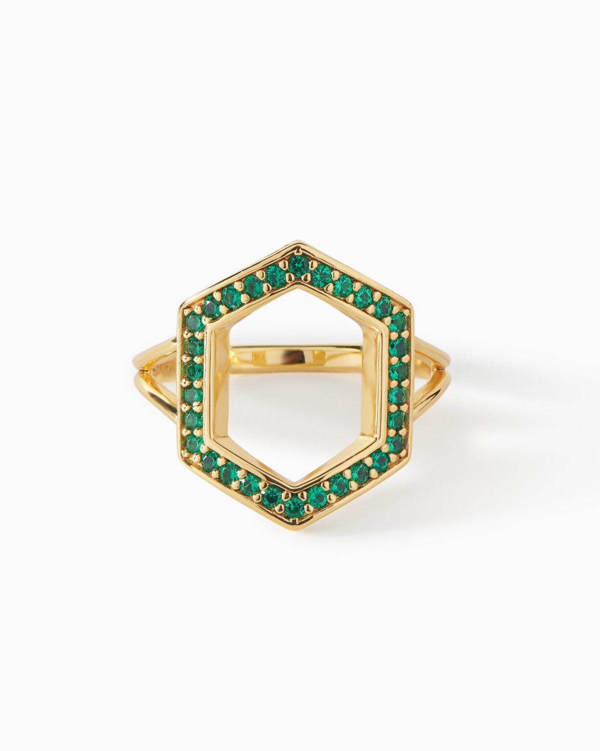 Donna Ring with an emerald CZ gemstone from Ora Ana