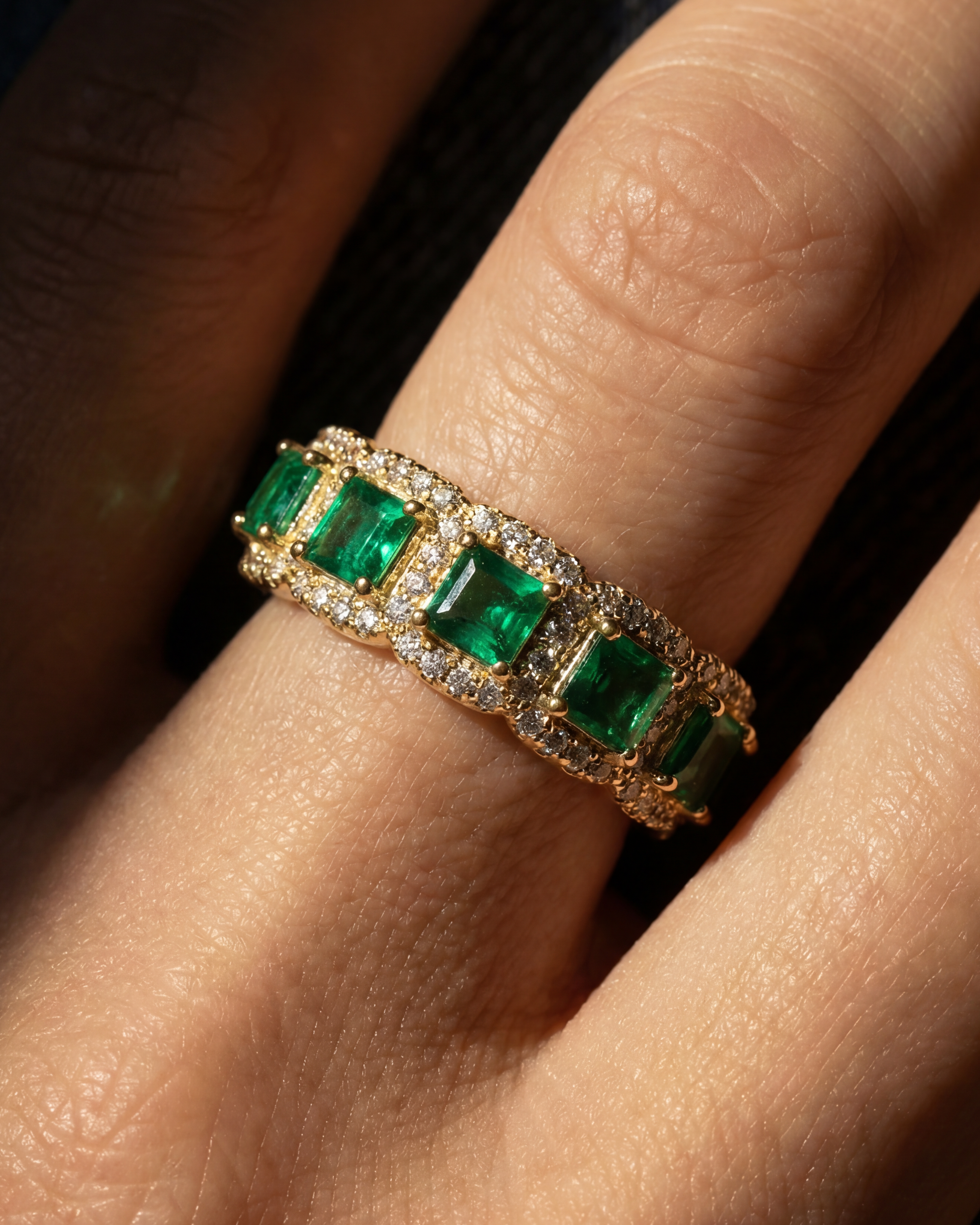 Crystalline Ring by Ora Ana worn on the finger