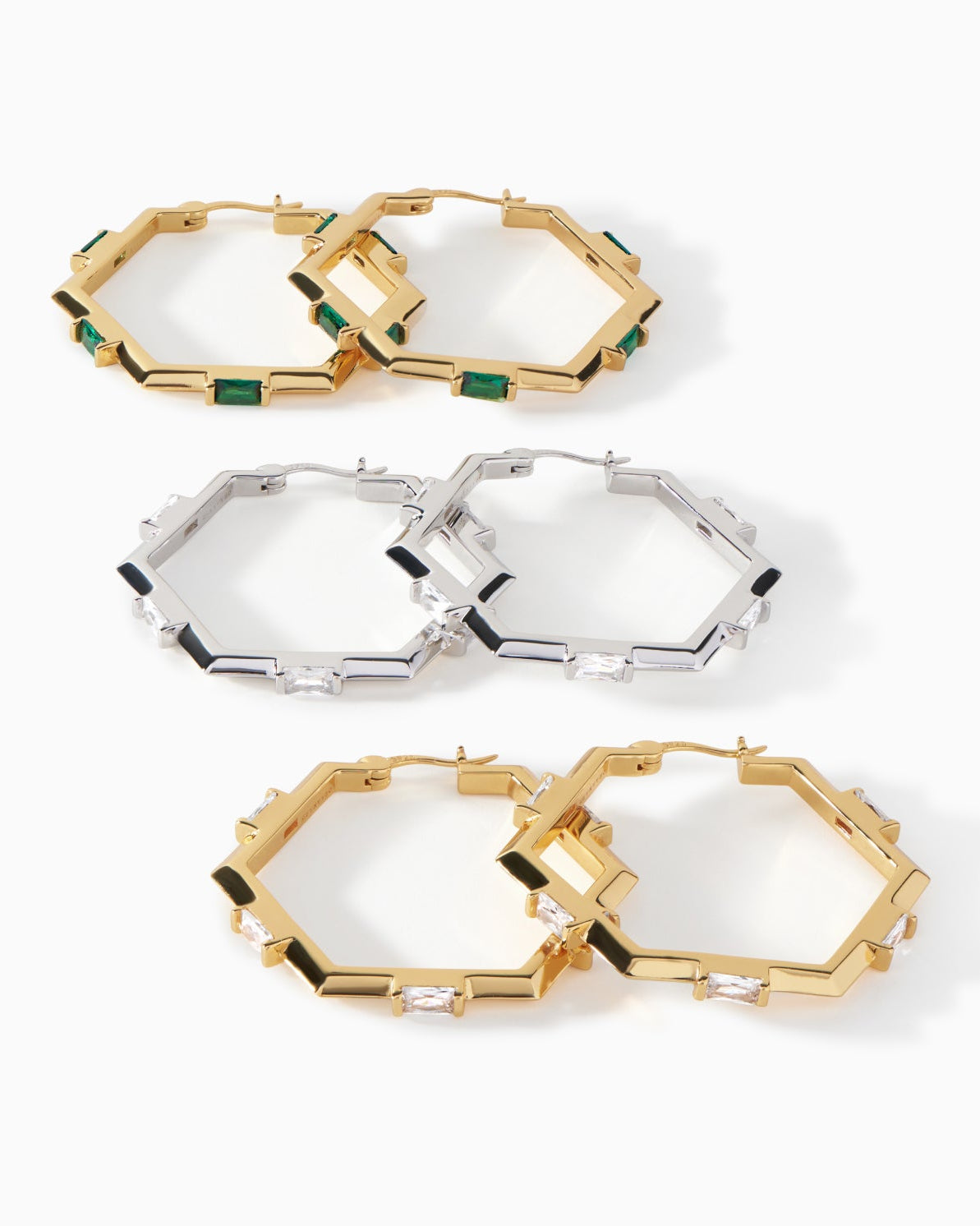 Size reference for the medium Claire Hoop Earrings, 40mm outer diameter