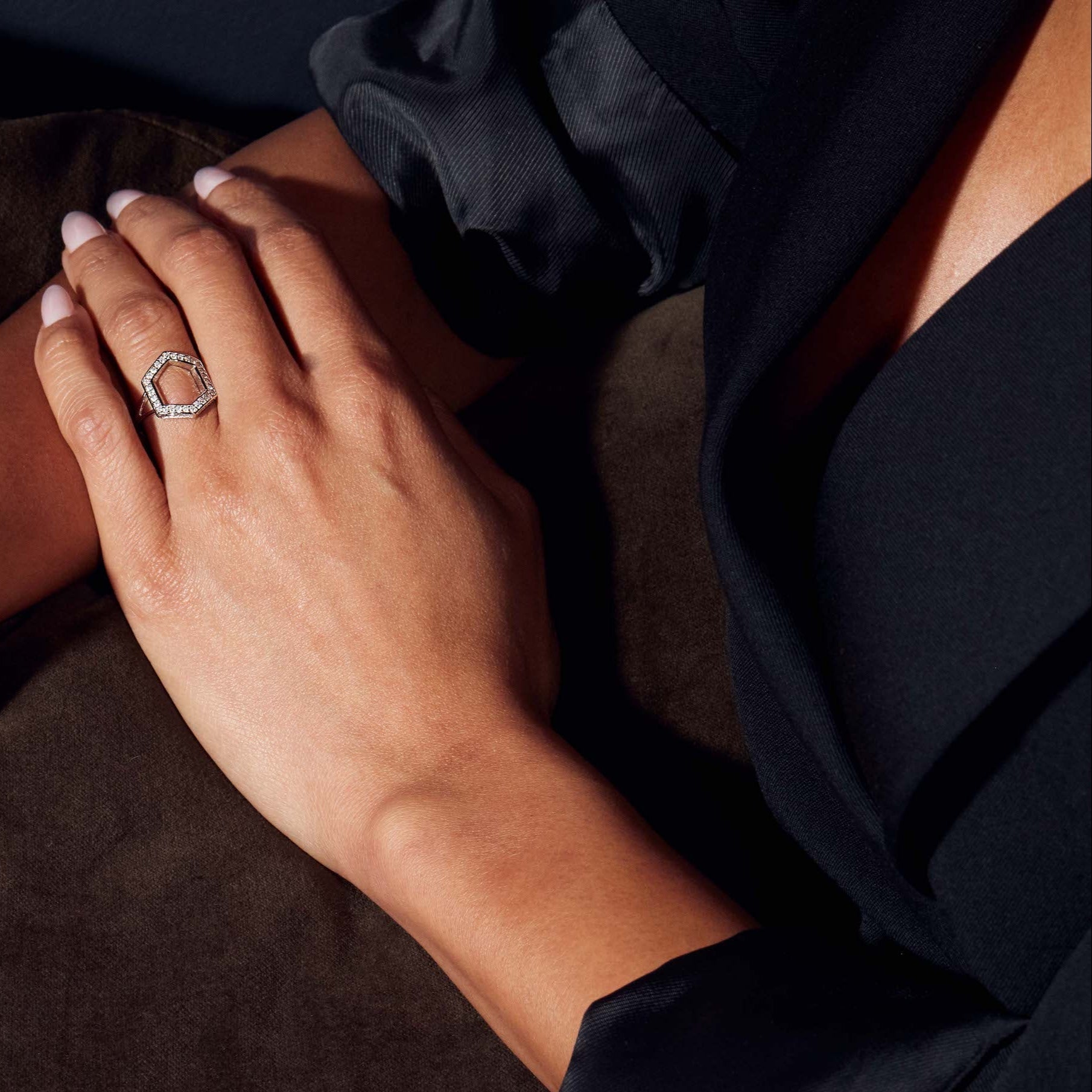 Ora Ana Donna Ring styled on the hand